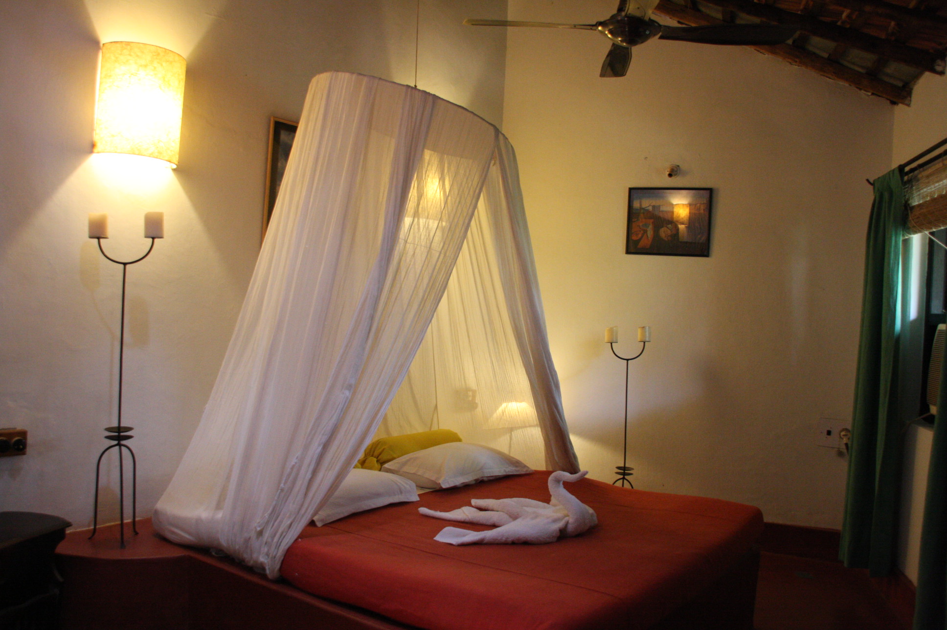 Canopied bed, towel designs, Laguna Anjuna