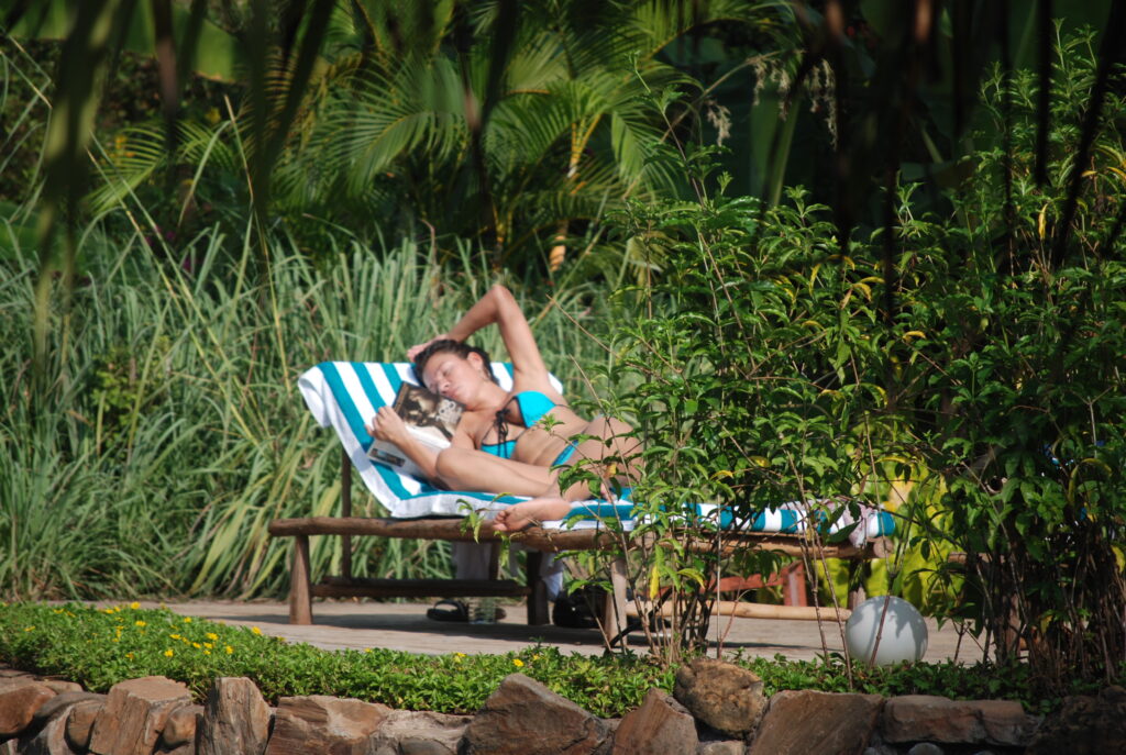 Relax in nature at Laguna Anjuna
