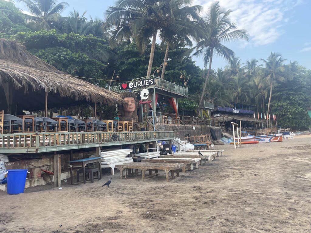 South Anjuna Beach, Curlies-Laguna Anjuna